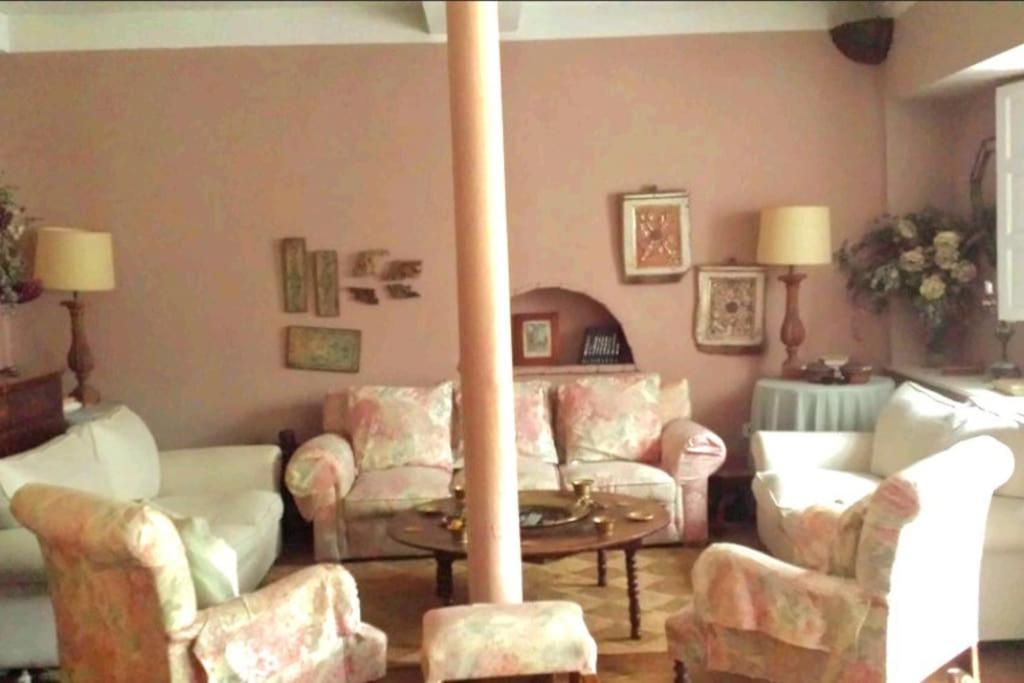 Mima'S House - La Casa De Mima Villa โกมิญาส ภายนอก รูปภาพ