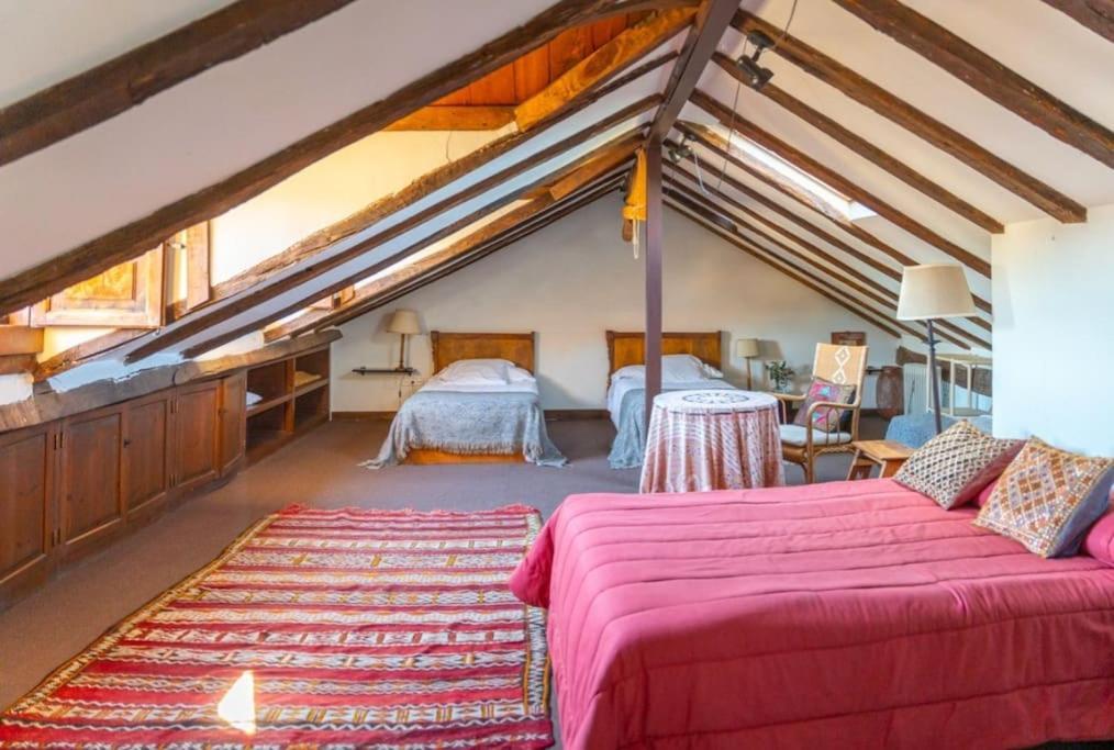 Mima'S House - La Casa De Mima Villa โกมิญาส ภายนอก รูปภาพ